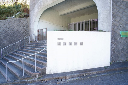 ���ӊ� ���w�Z 700m �t�R�����������w�Z