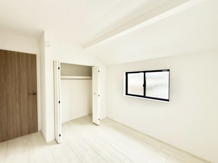 �q������ �������v���C�x�[�g��ԂƂ��ĐÂ��ŗ�������������񋟂��Ă���܂�