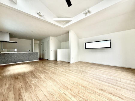 ���r���O �������V���v���������ґ�A��؂Ȑl�Ɖ߂����S���قǂ�����