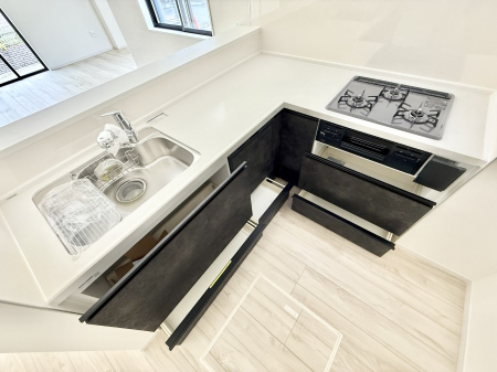 �L�b�`�� 4����  ���������Ŏ��p�I�A�S�Ƃ��߂��L�b�`���f�U�C��