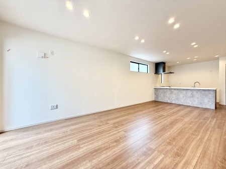 ���r���O ���������났�ƏΊ炪�W�܂�A�S���܂郊�r���O