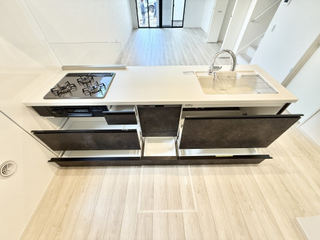 �L�b�`�� �������Ƒ����J��[�߂�A������̂���L�b�`��