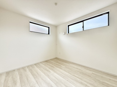 �q������ �������v���C�x�[�g��ԂƂ��ĐÂ��ŗ�������������񋟂��Ă���܂�