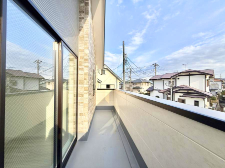 �o���R�j�[ ������ �G�߂̈ڂ낢����������J���I�ȋ�Ԃł�