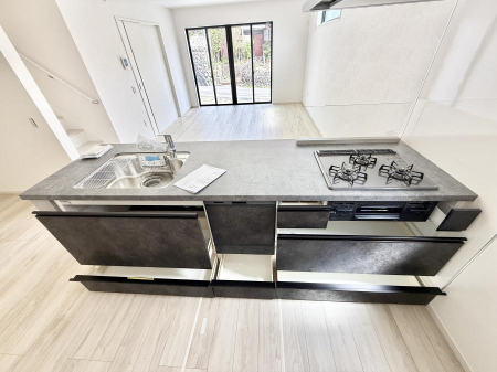 �L�b�`�� �������Ƒ����J��[�߂�A������̂���L�b�`��