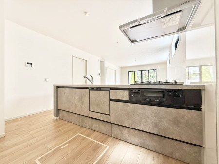 �L�b�`�� �������Ƒ����J��[�߂�A������̂���L�b�`��