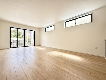 ���r���O ���������R�Ɖ�b�����܂��A�S�n�悢�ЂƂƂ�