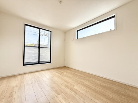 �Q�� ���������̔z�u��ʋC���̗ǂ��݌v�ŕ����̋�C�������炸�A��ɐV�N�ȋ�C������܂�