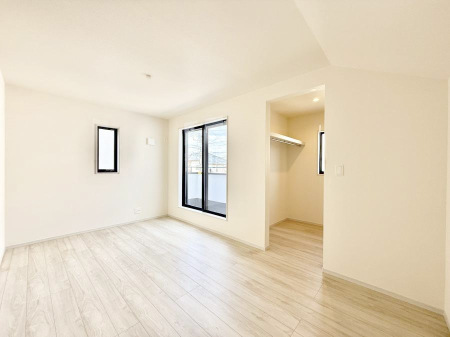 �q������ ����