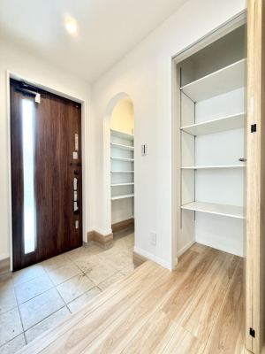 ���� ����