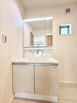 ���ʑ�E���ʏ� ����