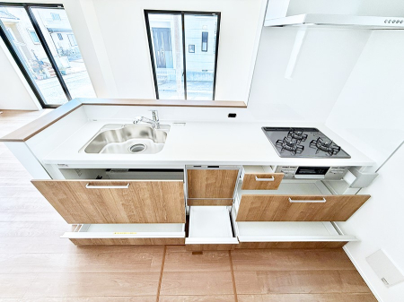 �L�b�`�� �������Ƒ����J��[�߂�A������̂���L�b�`��