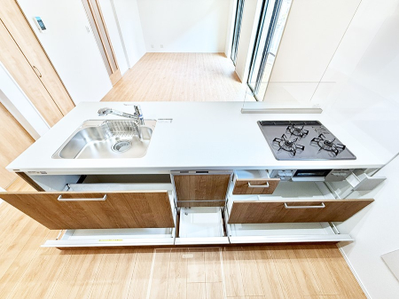 �L�b�`�� �������Ƒ����J��[�߂�A������̂���L�b�`��