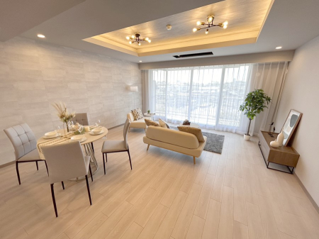 ���r���O ���������S�n�̂����A���z�̃��r���O