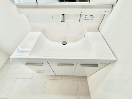 ���̑����� �ݔ����ׂ��������܂Ő􂢂₷���֗��ȃn���h�V�����[�t��