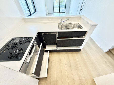 �L�b�`�� �������Ƒ����J��[�߂�A������̂���L�b�`��