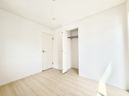 �Q�� ���������̔z�u��ʋC���̗ǂ��݌v�ŕ����̋�C�������炸�A��ɐV�N�ȋ�C������܂�