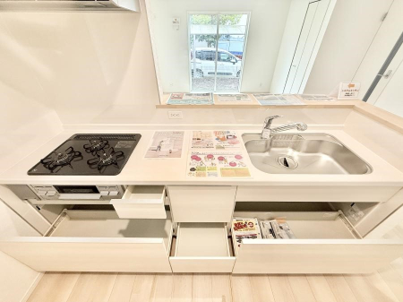 �L�b�`�� �����������������Ɗy�����Ȃ�A���K�ȃL�b�`�����