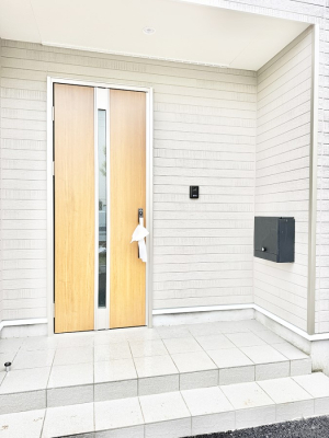 ���� �O�ρ� �V���v���Ŕ������A�Z�܂��̑���ۂ��ʂ錺�ւł�