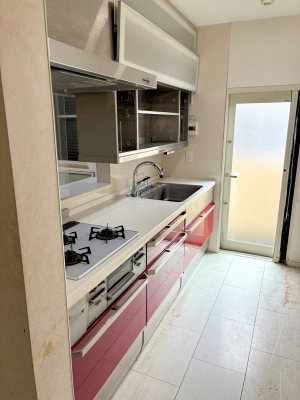 �L�b�`�� �������Ƒ����J��[�߂�A������̂���L�b�`��