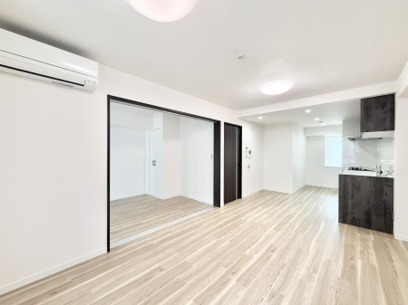 ���r���O ���������C�ɓ���̏ꏊ�ŁA�̂�т�Ƃ������Ԃ�