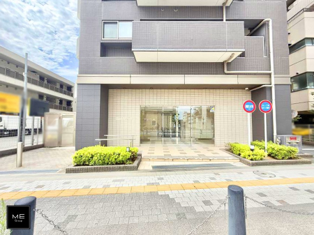 �G���g�����X �O�ρ��Ǘ��̍s���͂����G���g�����X�ň��S���ĕ�点����ł�