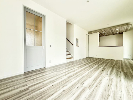 ���r���O �������S���������ꏊ�A�������߂����郊�r���O