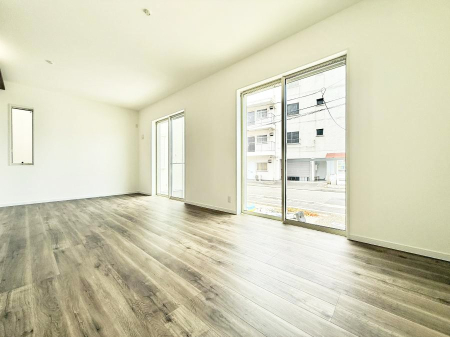 ���̑����� �������Ƒ��̏Ί炪���ӂ��A���났�̋��