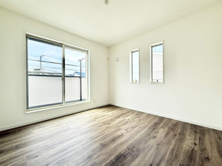 �q������ �������v���C�x�[�g��ԂƂ��ĐÂ��ŗ�������������񋟂��Ă���܂�