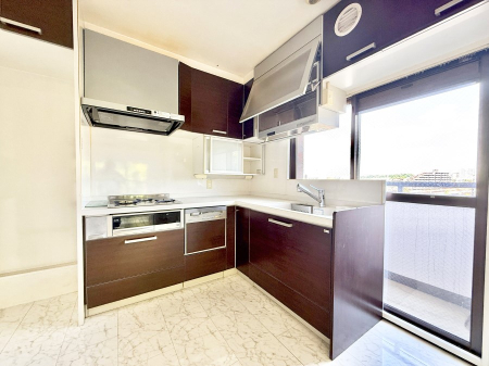 �L�b�`�� �������V���v���Ŕ������S�n�悢���Ԃ𐶂ރL�b�`�����