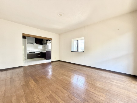 ���r���O ���������R�Ɖ�b�����܂��A�S�n�悢�ЂƂƂ�