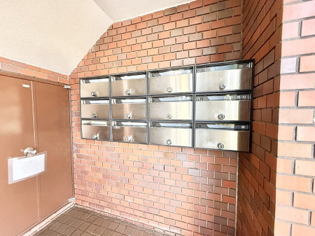 ���̑� �O�ρ��}���V�����̃��[���R�[�i�[�͂��ꂢ�ɂ���Ă��܂��B