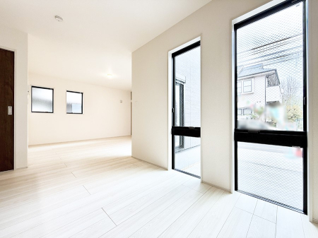 ���r���O ���������R�Ɖ�b�����܂��A�S�n�悢�ЂƂƂ�