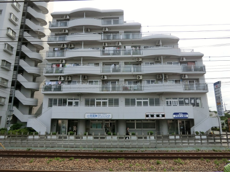 ���ӊ� �a�@ 900m ���э��ۃN���j�b�N