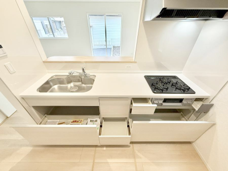 �L�b�`�� �������Ƒ����J��[�߂�A������̂���L�b�`��