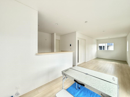 ���r���O ���������났�ƏΊ炪�W�܂�A�S���܂郊�r���O