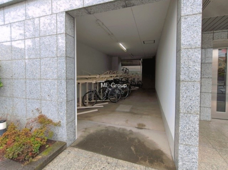 ���̑� �O�ρ�������Ɛ������ꂽ���֏�ŁA���]�Ԃ̕ۊǂ����S�ł�