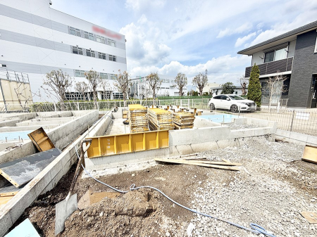 ���n�O�ώʐ^ �O�ρ��V������炵���n�܂�ꏊ�ŁA�Ƒ����J��[�߂�