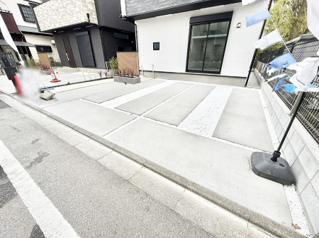  �O�ρ��J�[�X�y�[�X�L