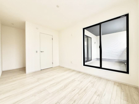 ���̑����� �������D��ŉ��₩�Ȏ��Ԃ��������