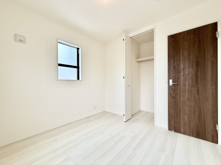 �q������ ����