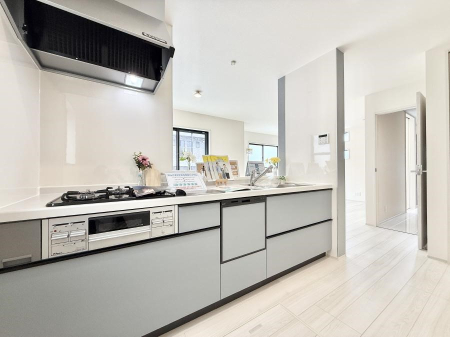 �L�b�`�� �������l�C�̑ΖʃL�b�`���ł��q�l�������Ȃ��炨�����o���܂�