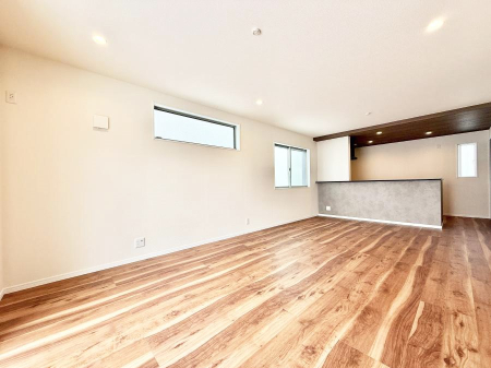 ���r���O ���������R�Ɖ�b�����܂��A�S�n�悢�ЂƂƂ�