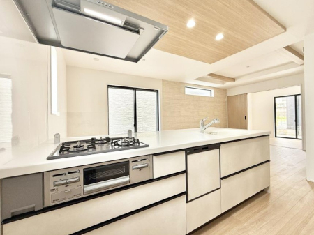 �L�b�`�� �����������������Ɗy�����Ȃ�A���K�ȃL�b�`�����