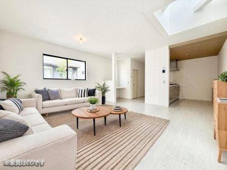 ���r���O ����