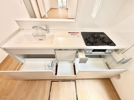 �L�b�`�� �������Ƒ����J��[�߂�A������̂���L�b�`��