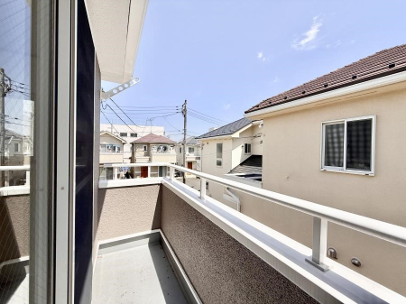 �o���R�j�[ ������ �G�߂̈ڂ낢����������J���I�ȋ�Ԃł�