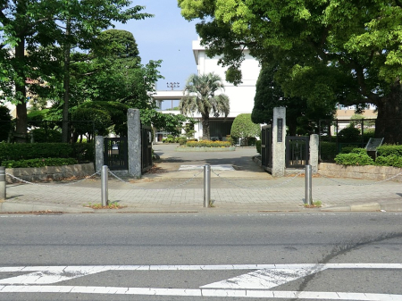 ���ӊ� ���w�Z 1900m ���ˎs�������w�Z