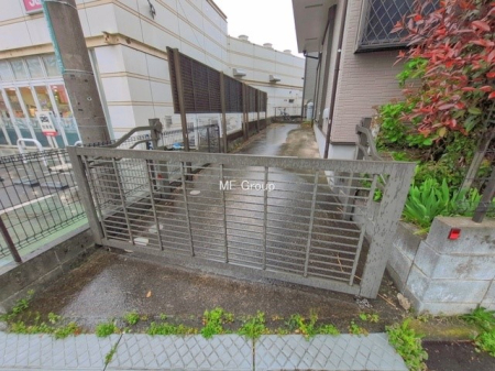  �O�ρ��J�[�X�y�[�X�L