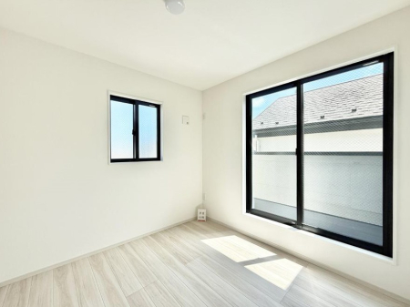 ���̑����� 1����  �������������F�����̂������ŉ��₩�Ȏ��Ԃ��y���߂܂�